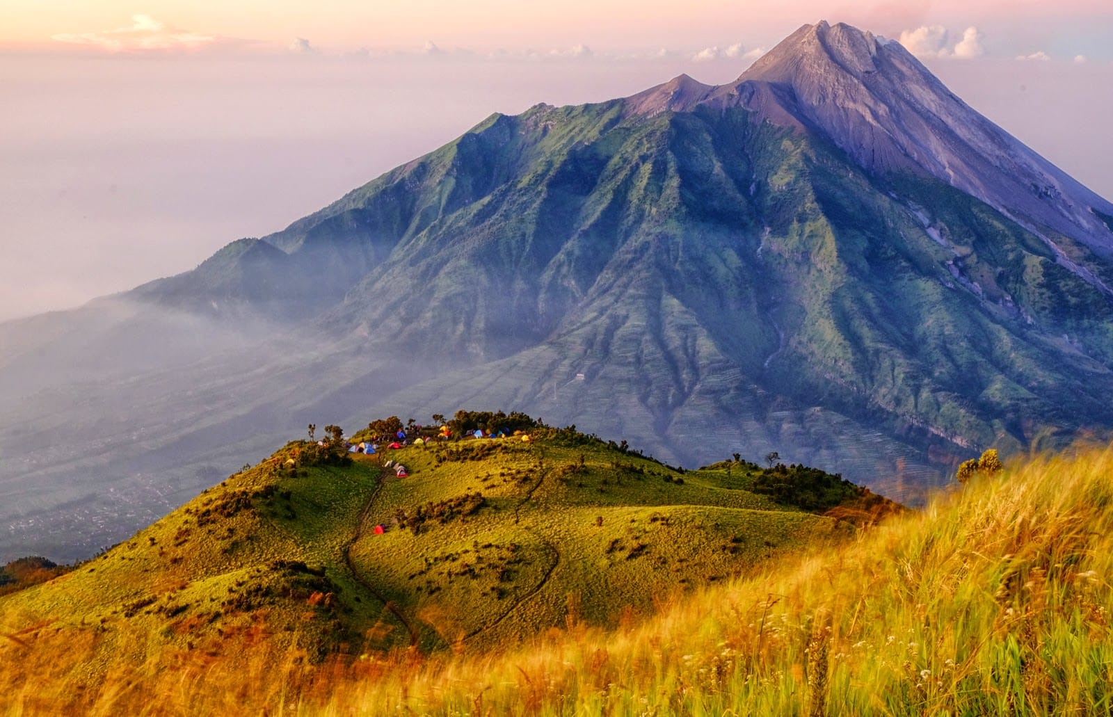 gunung terindah di Indonesia 4